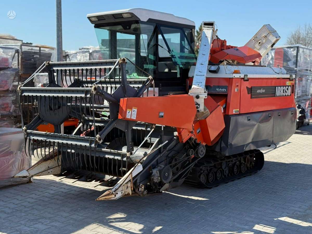Kubota ARH350, combine harvesters