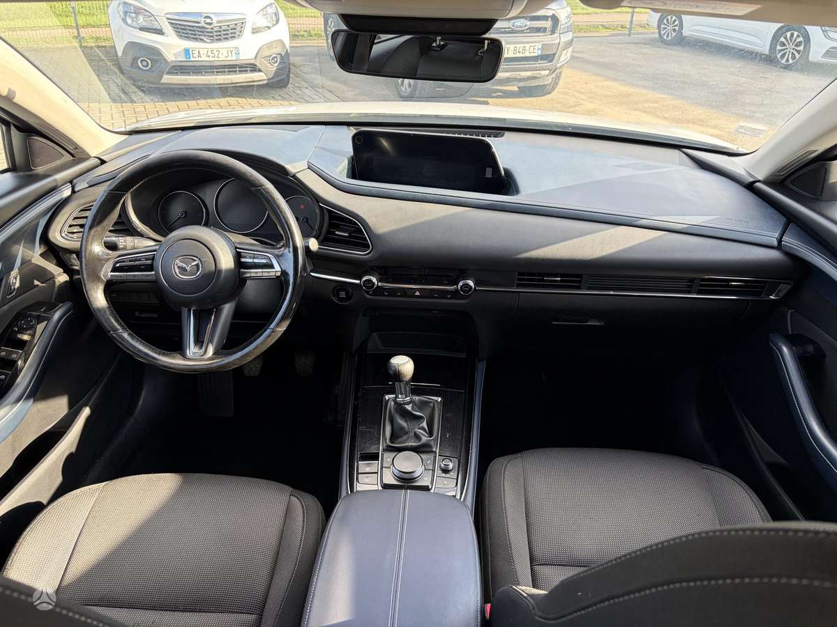 Mazda CX-30 - 11