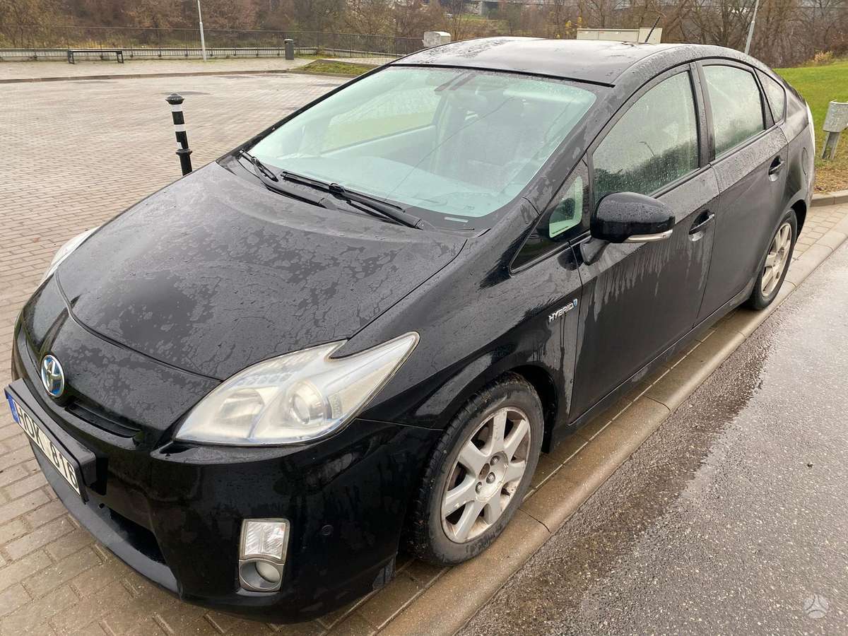 Toyota Prius - 1