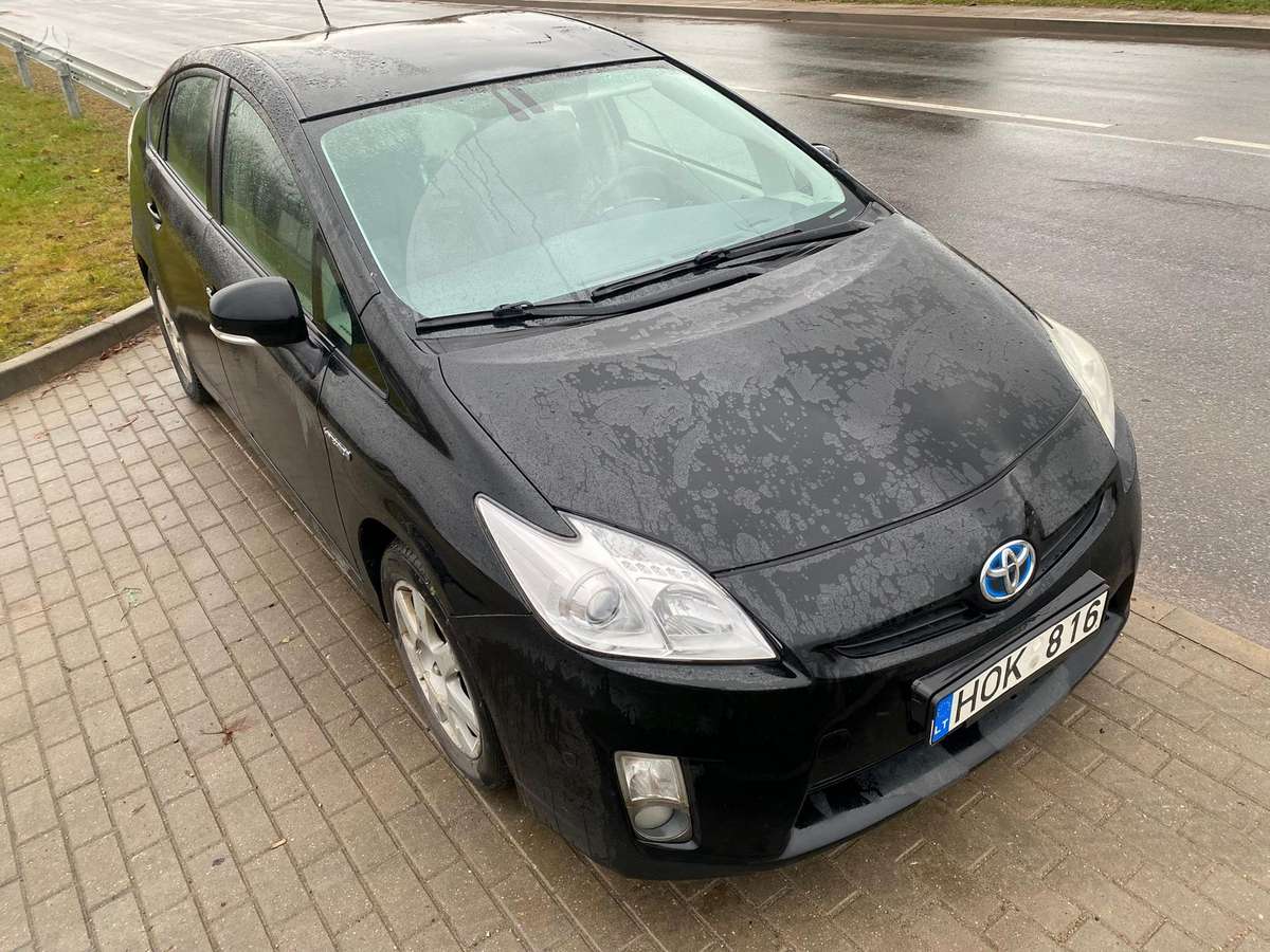 Toyota Prius - 2