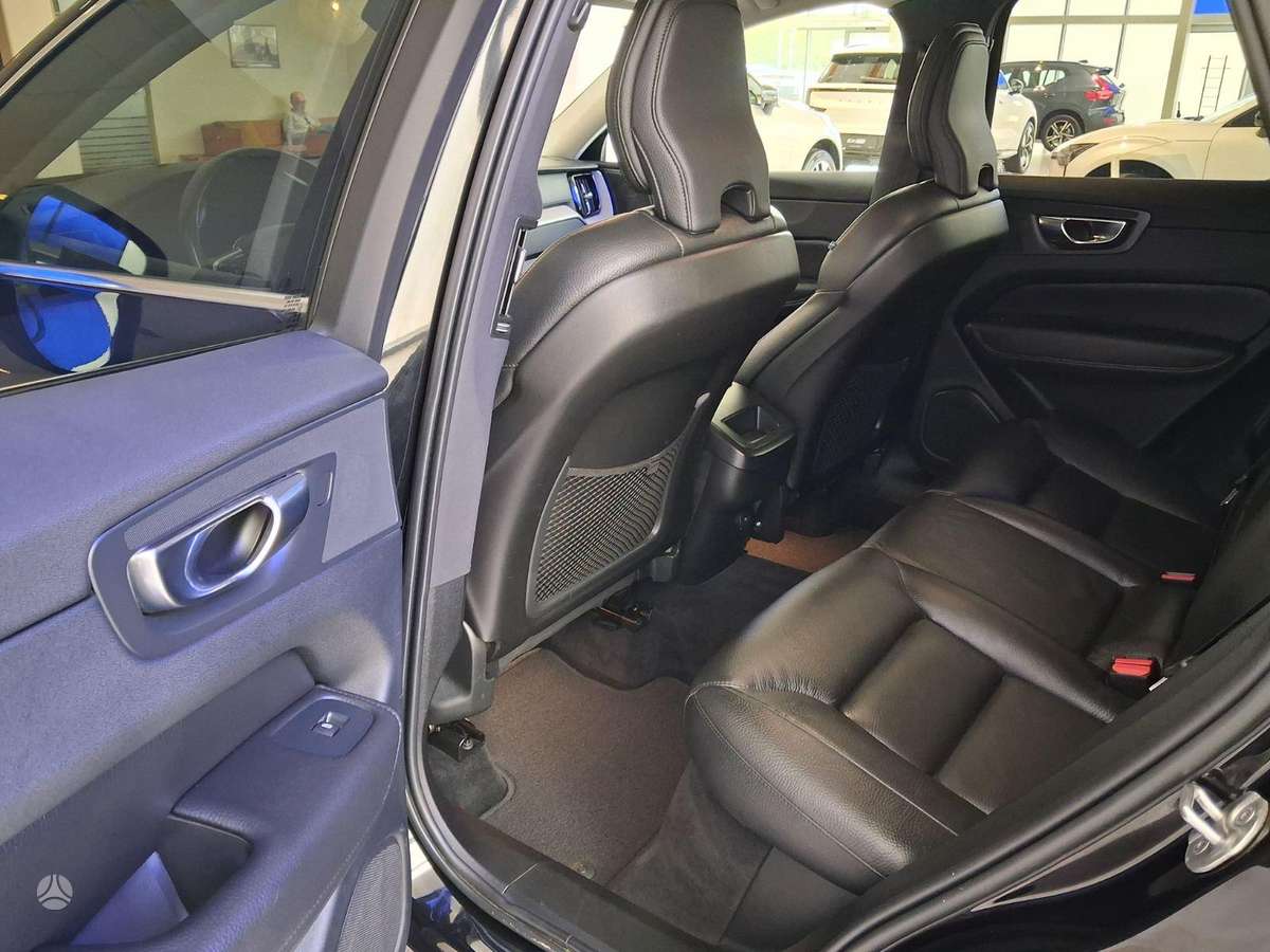 Volvo XC60, 2.0 l., Универсал