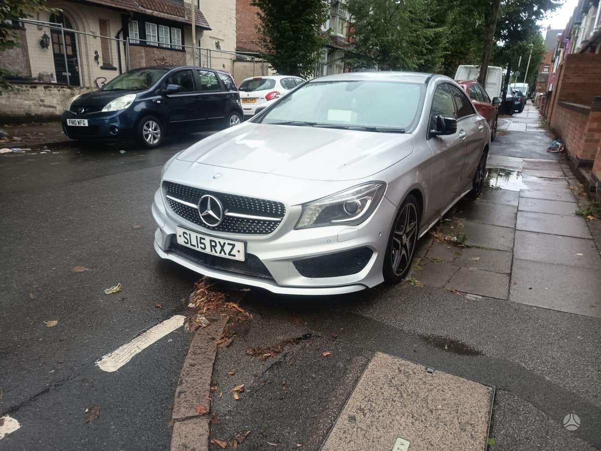 Mercedes-Benz CLA220 dalimis