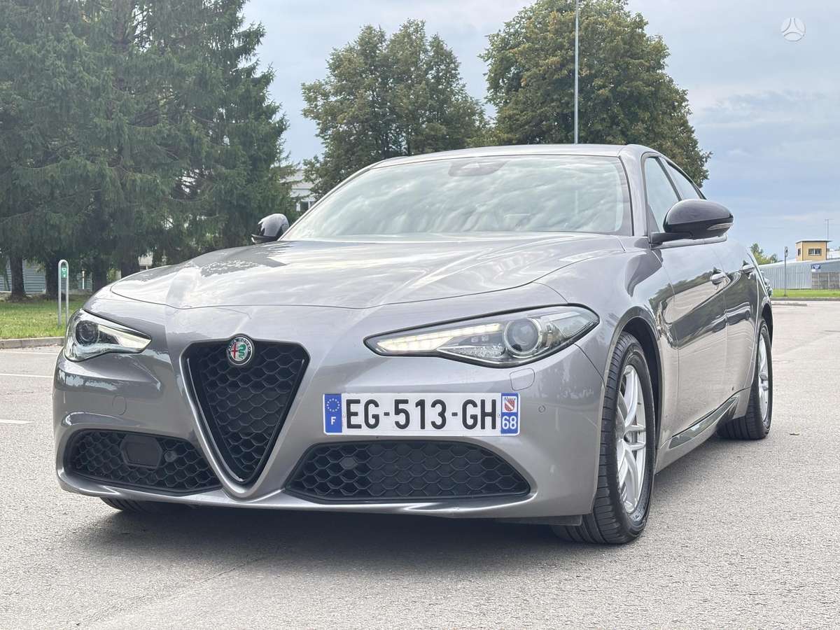 Alfa Romeo Giulia, 2.2 l., Седан