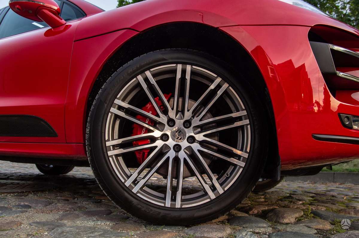 Porsche Macan - 4
