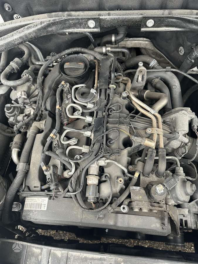 Audi Q5 dalimis. Detaliu pristatymas
