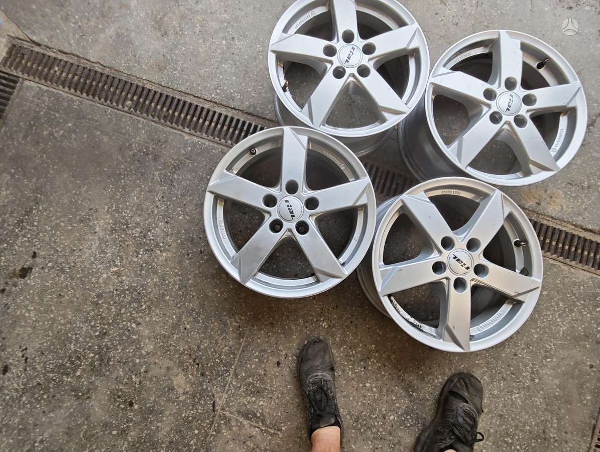 Volkswagen Tauran, light alloy, R16