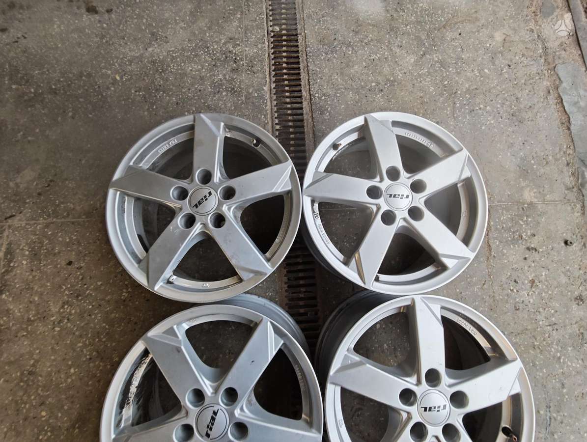 Volkswagen Tauran, light alloy, R16