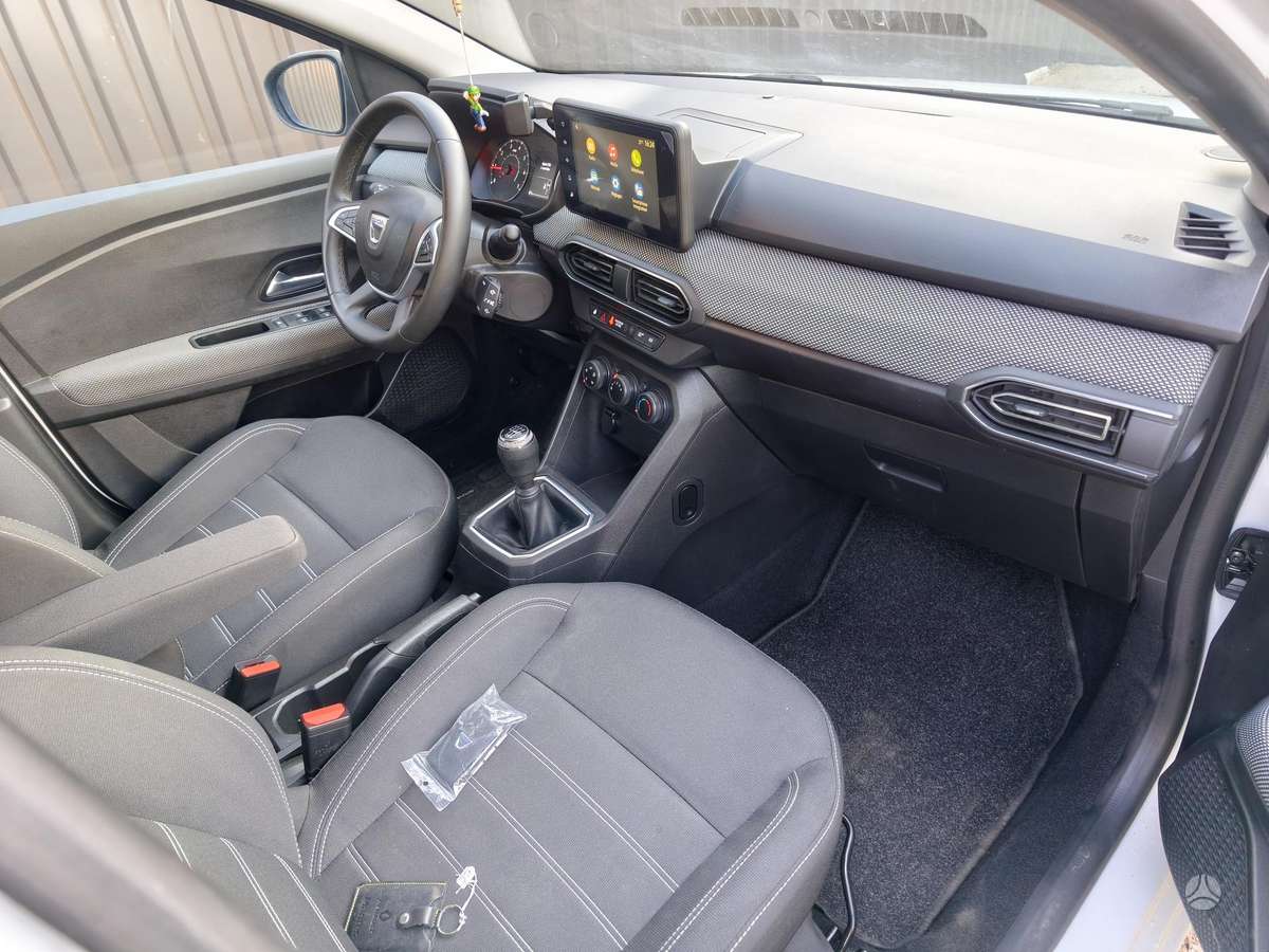 Dacia Sandero - 11