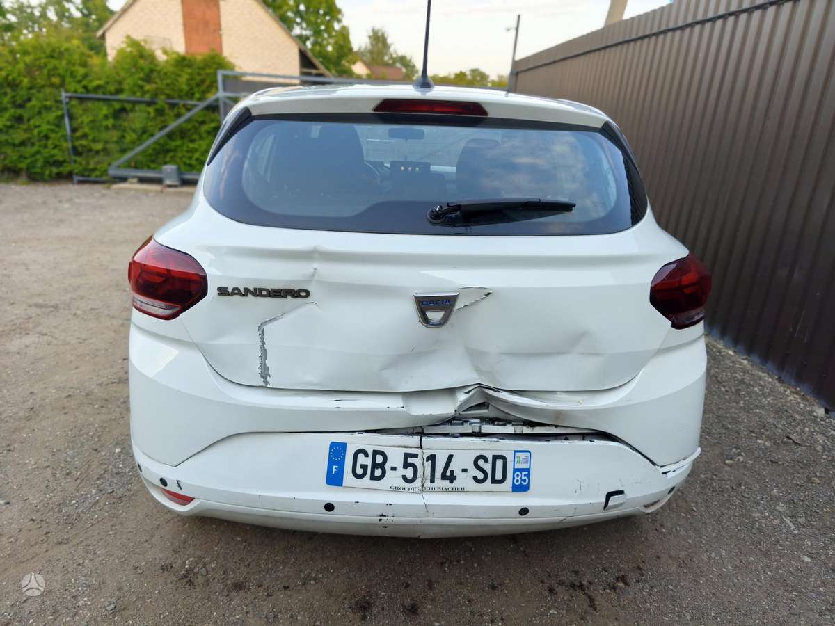 Dacia Sandero - 8