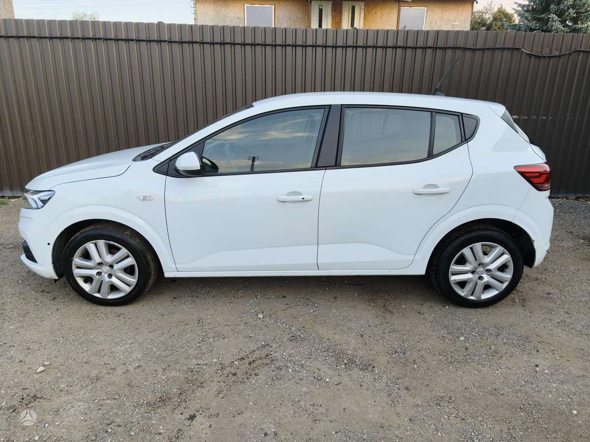 Dacia Sandero - 4