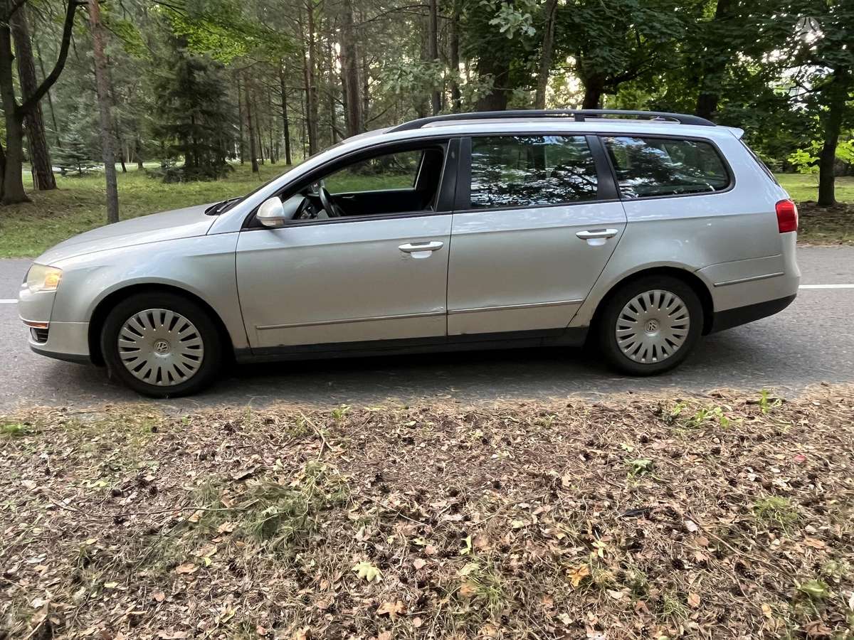 Volkswagen Passat - 4
