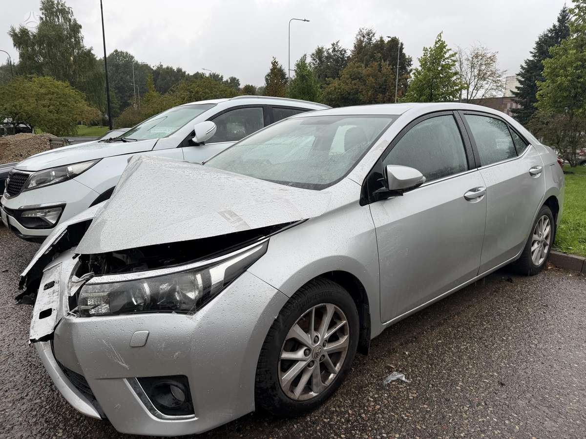 Toyota Corolla - 1