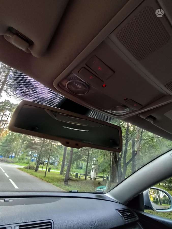 Volkswagen Passat - 9