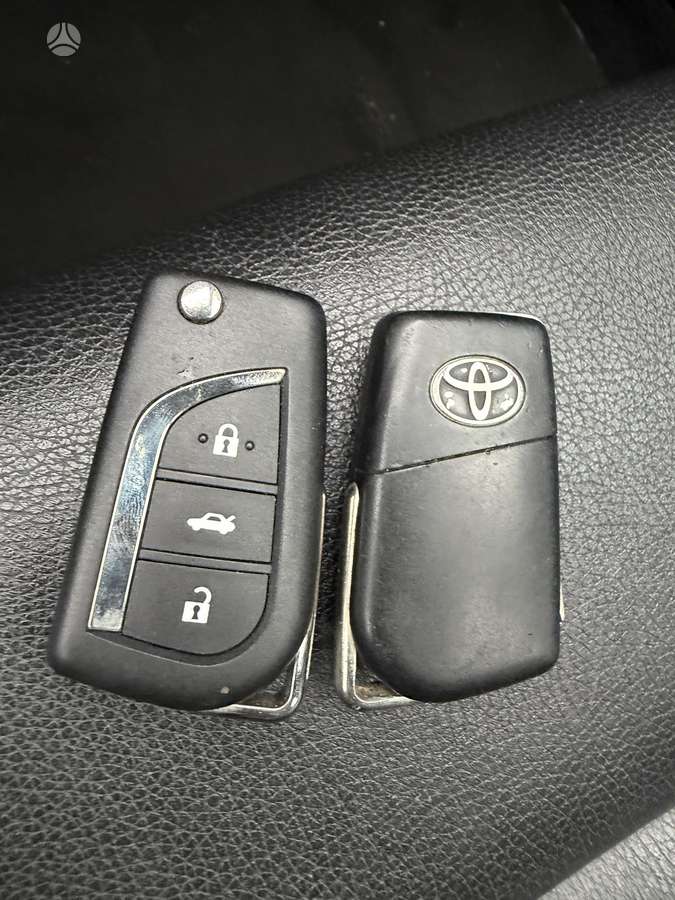 Toyota Corolla - 10