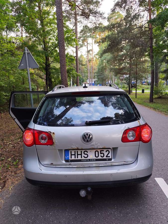 Volkswagen Passat - 11