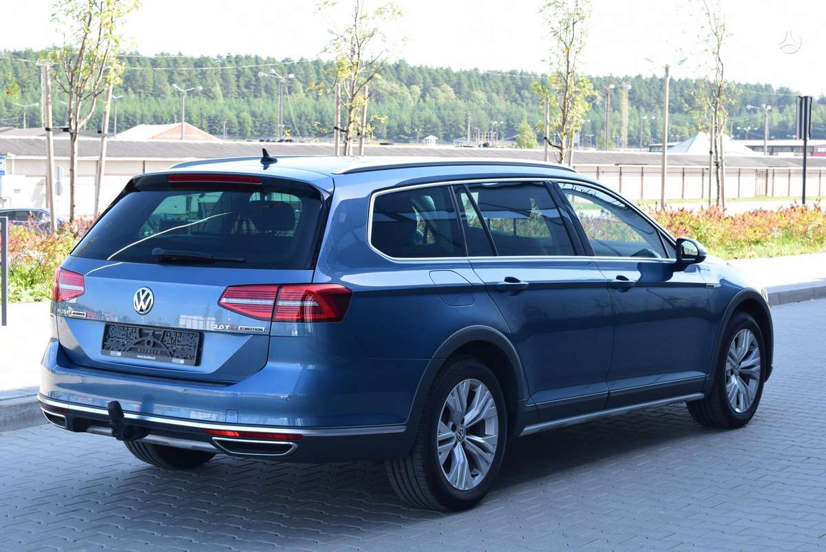 Volkswagen Passat Alltrack - 4