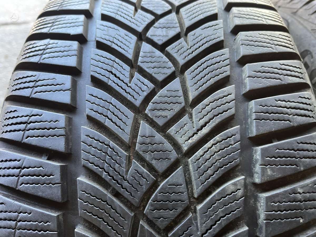 Goodyear UG Performance +, winter 235/45 R18