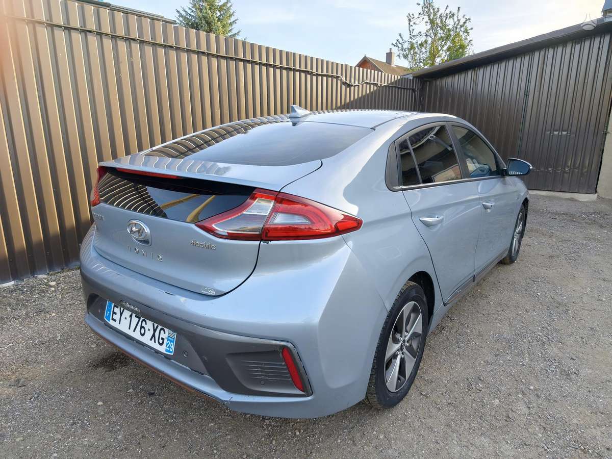 Hyundai IONIQ - 6