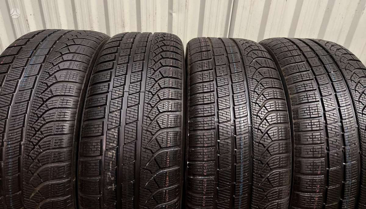 Pirelli Pzero Winter, žieminės 255/45 R20