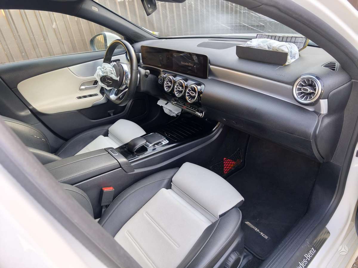 Mercedes-Benz A180 - 9