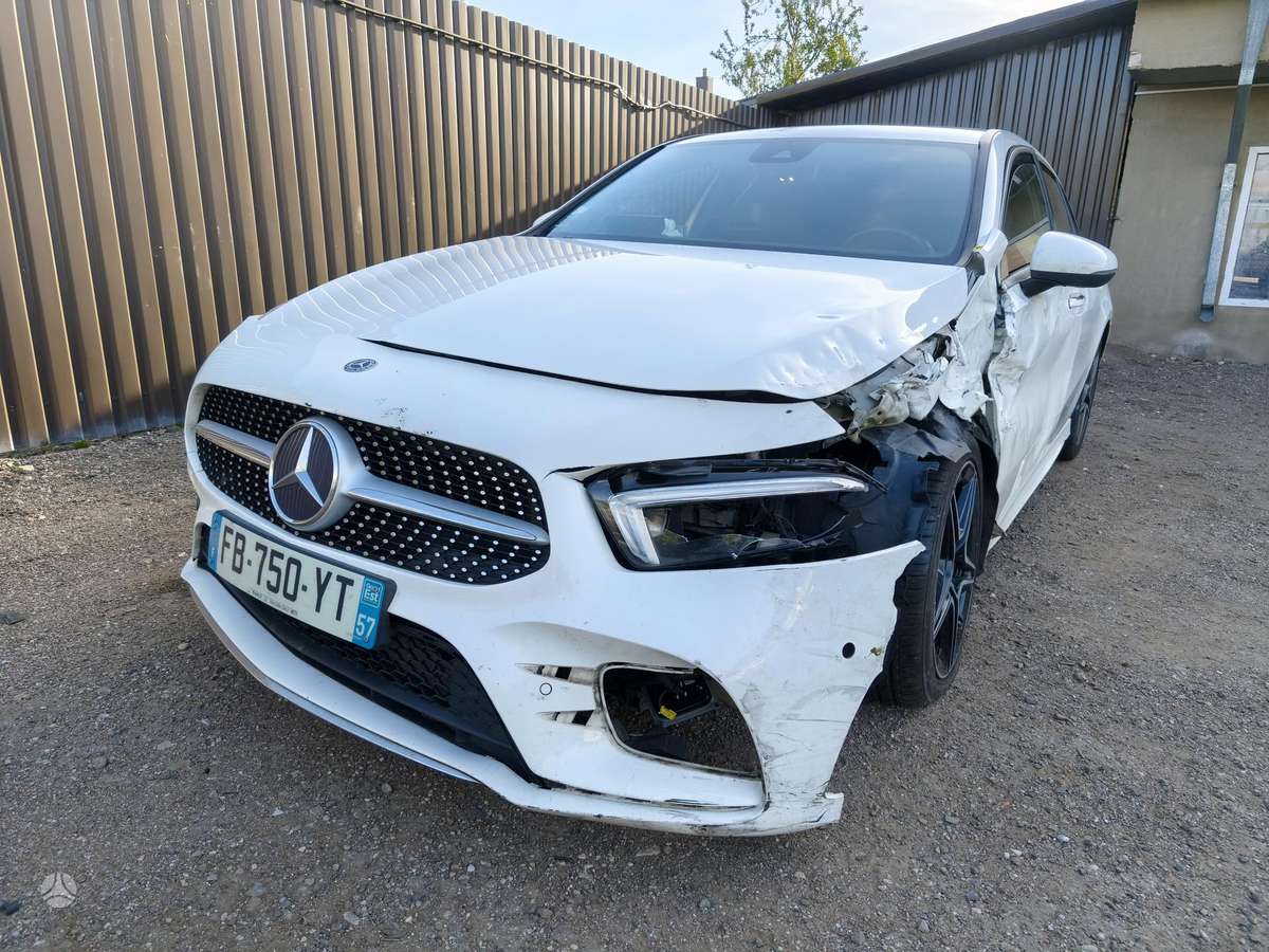 Mercedes-Benz A180 - 3