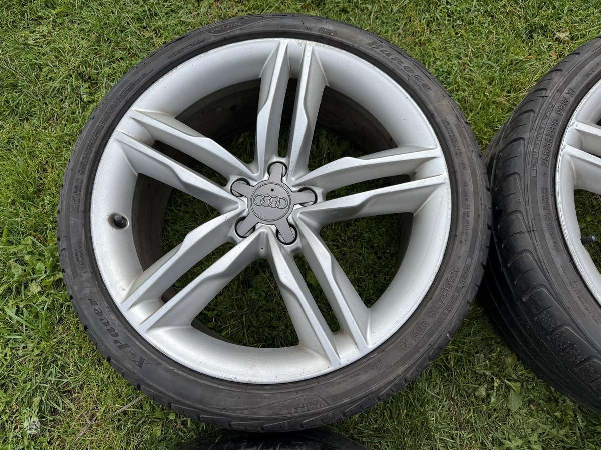 Audi A5 A6, lengvojo lydinio, R19