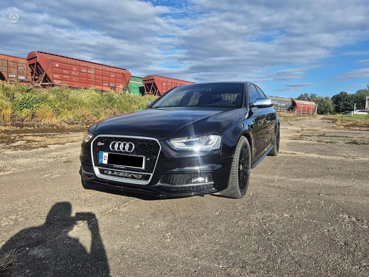 Audi S4, 3.0 l., Седан