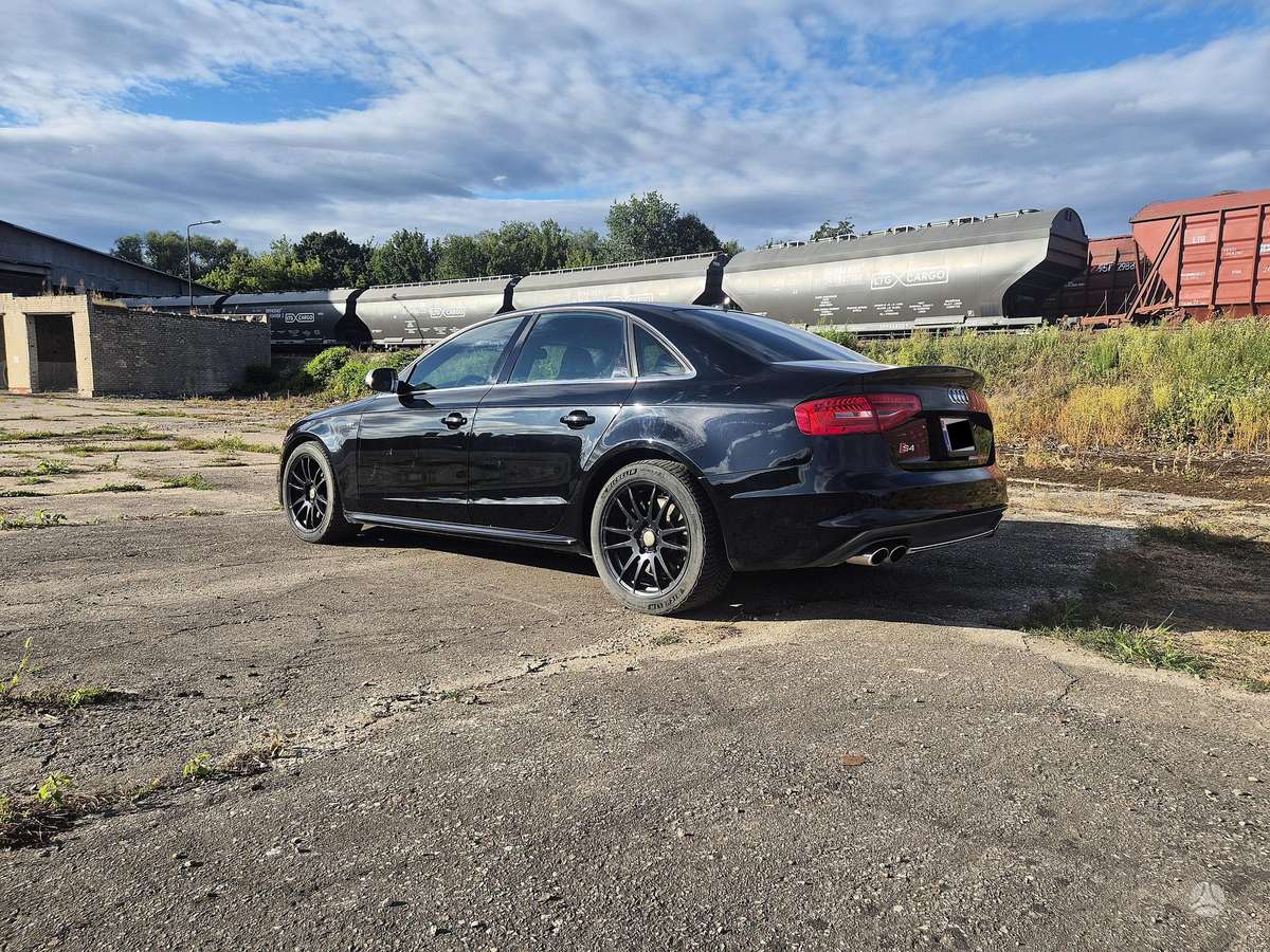 Audi S4, 3.0 l., Седан