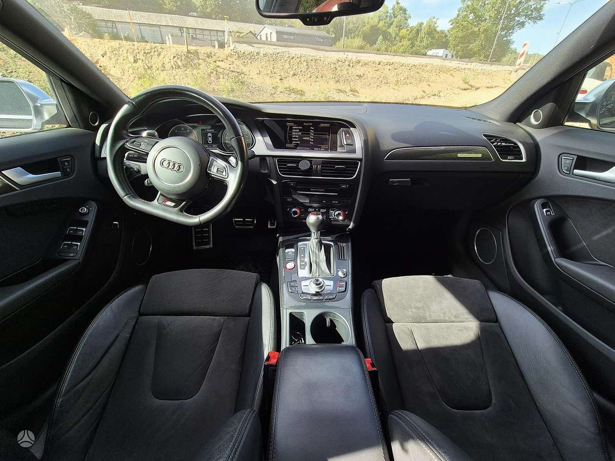 Audi S4, 3.0 l., Седан