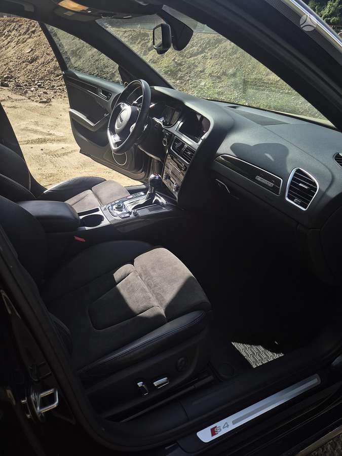 Audi S4, 3.0 l., Седан