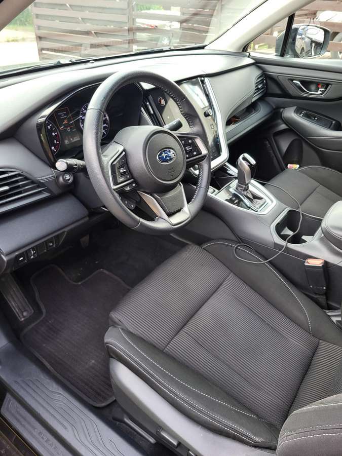 Subaru Legacy - 10