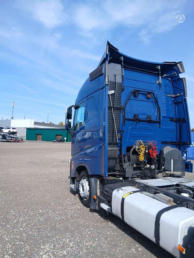 Volvo FH, 2 спальных места