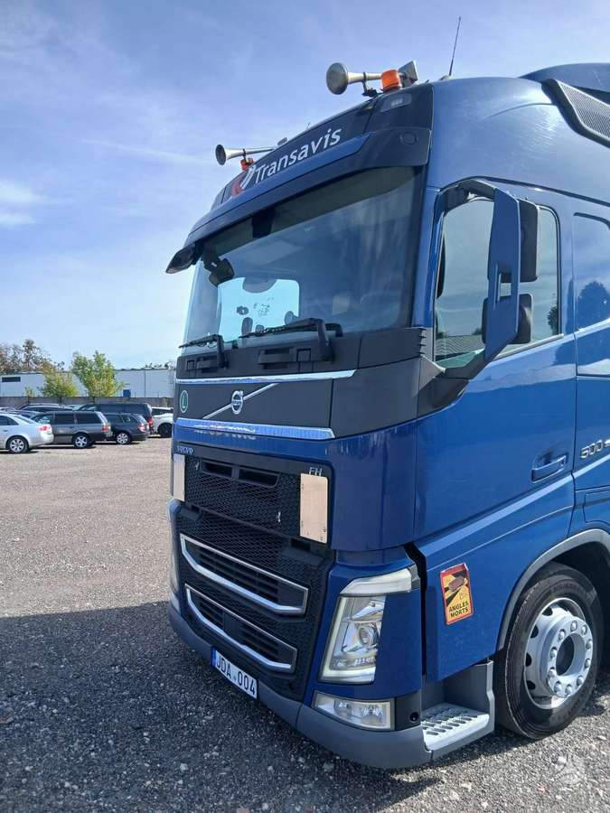 Volvo FH, 2 спальных места