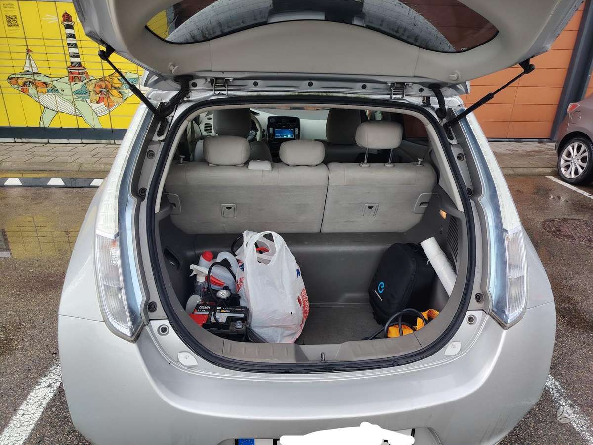 Nissan Leaf, 24 кВт·ч, Хэтчбек