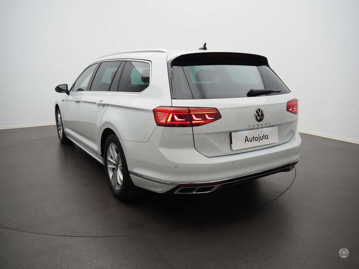 Volkswagen Passat, 2.0 l., Универсал