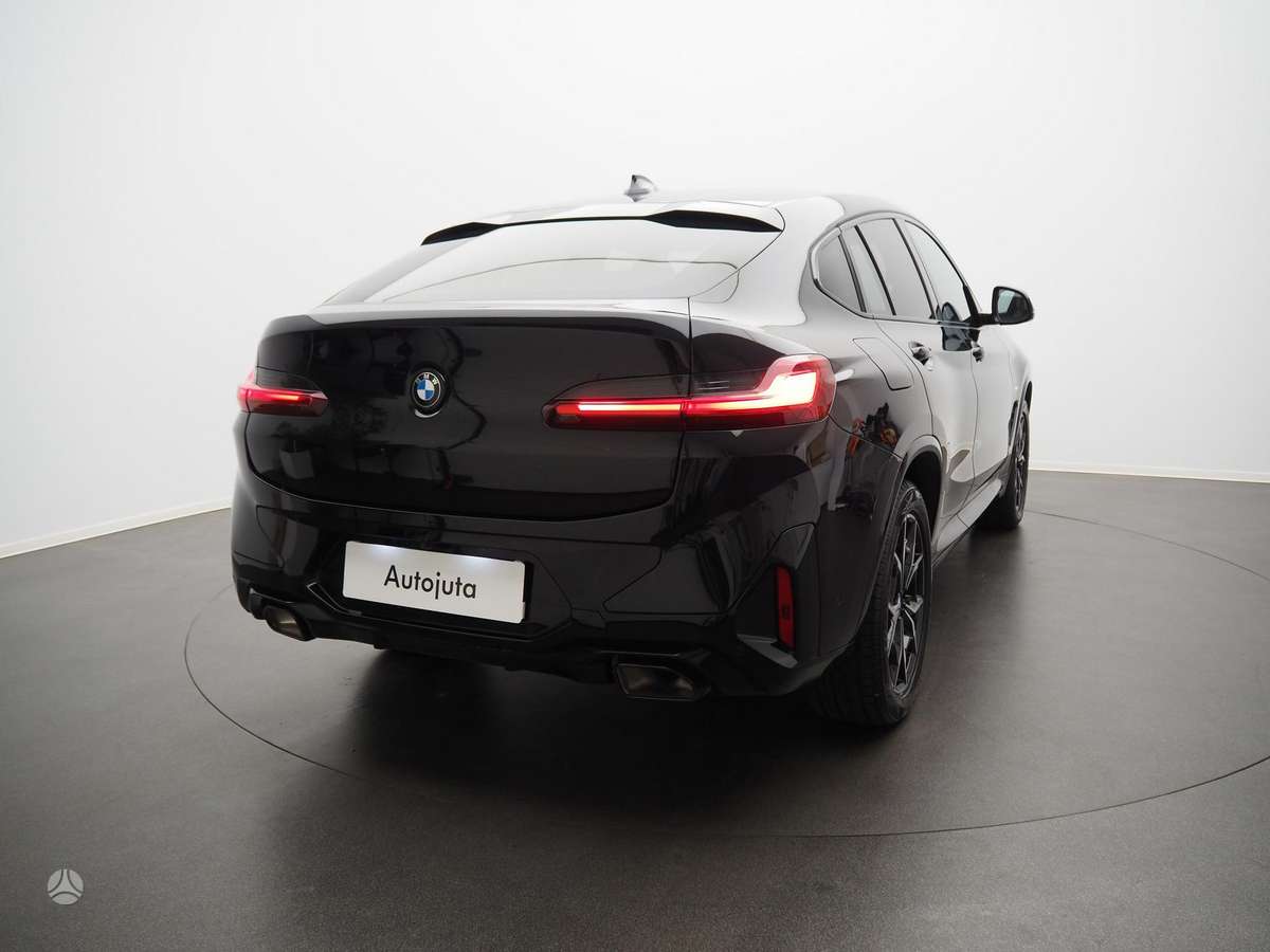 BMW X4, 2.0 l., off-road / crossover