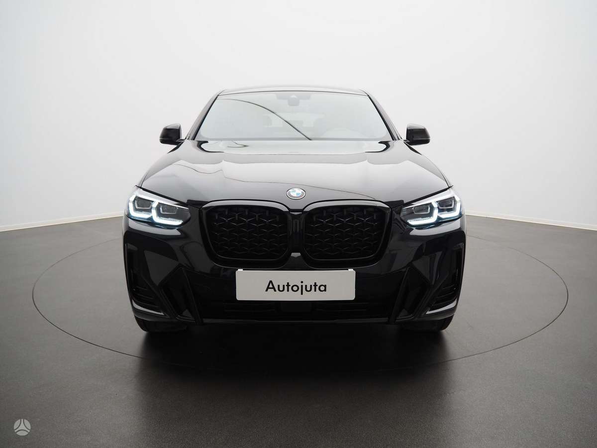 BMW X4, 2.0 l., off-road / crossover