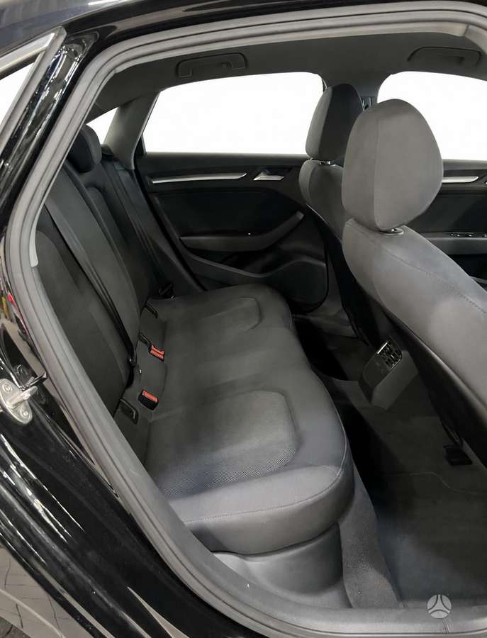 Audi A3, 1.5 l., saloon / sedan