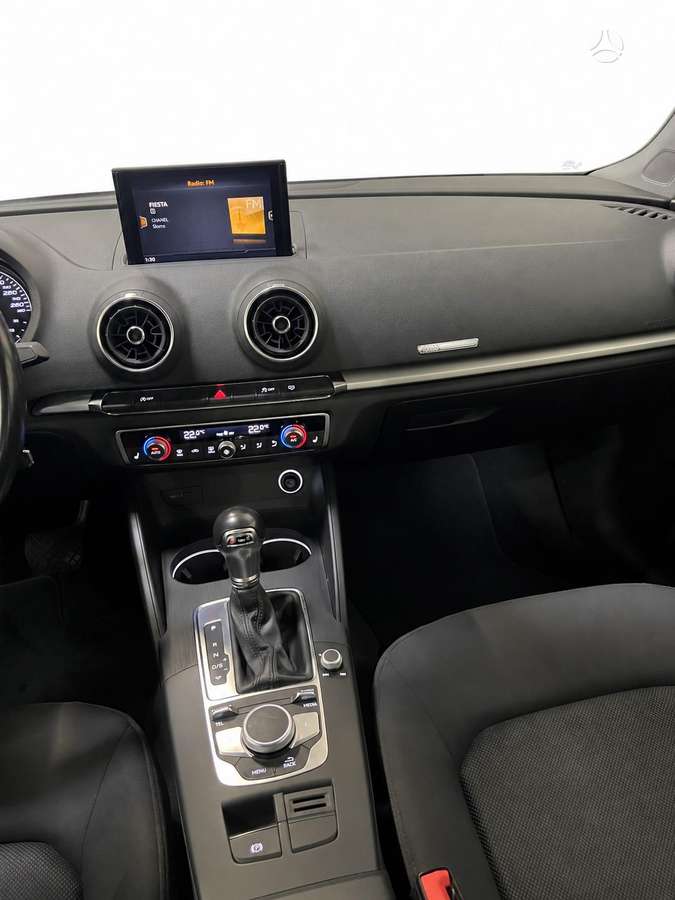 Audi A3, 1.5 l., saloon / sedan
