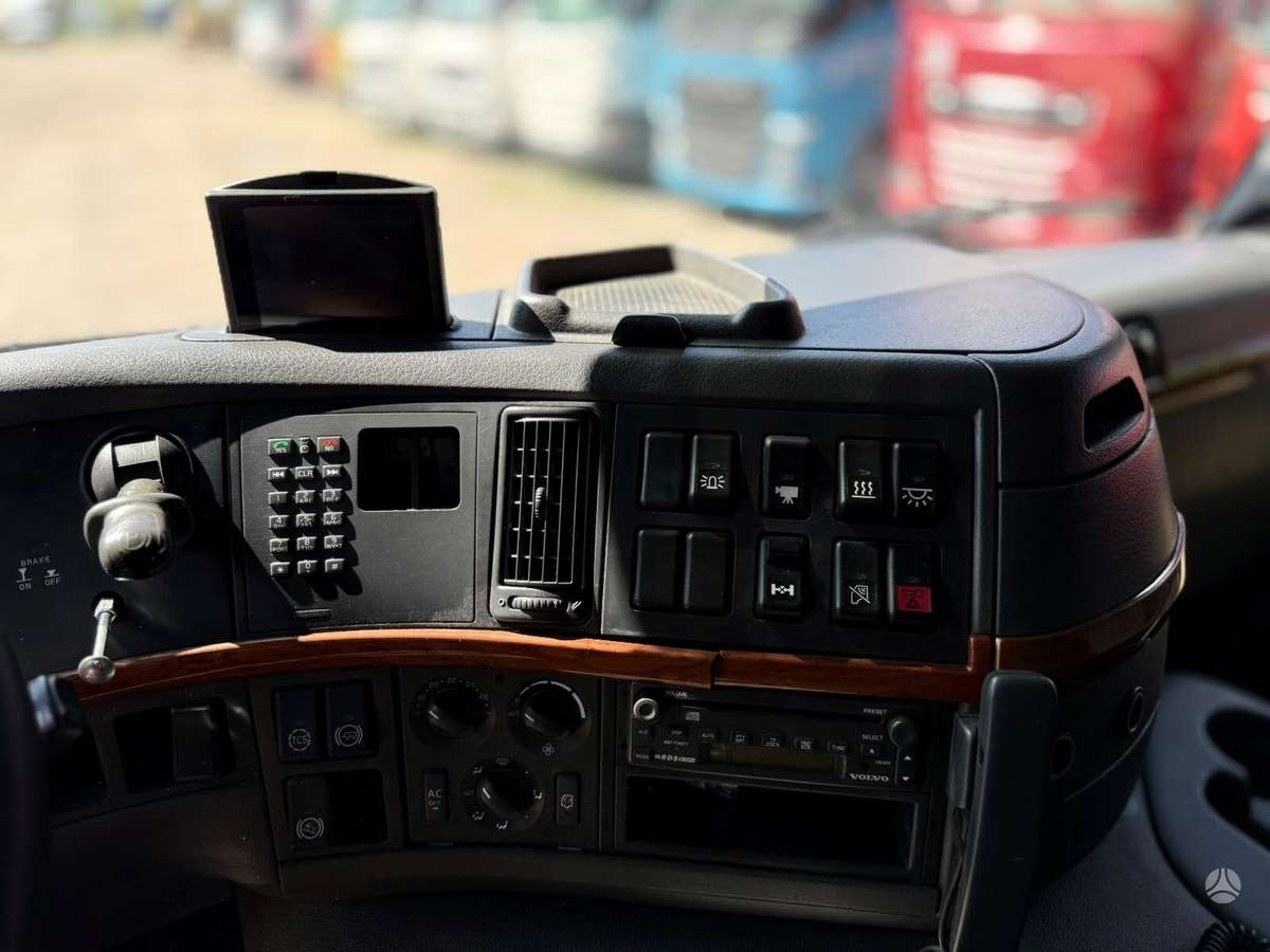 Volvo FM 380, cits