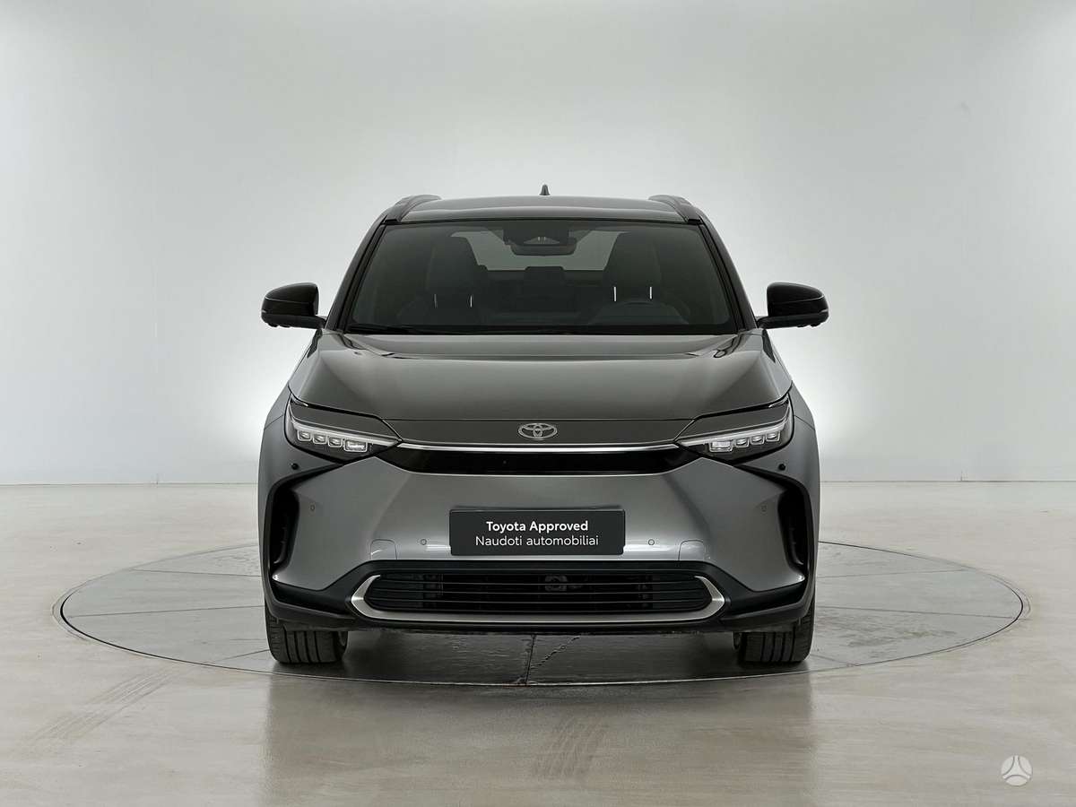 Toyota bZ4X - 5