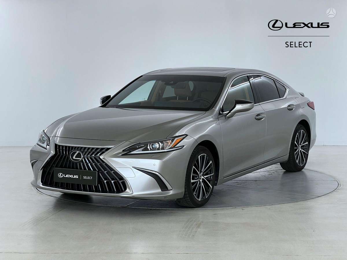Lexus ES 300h - 1