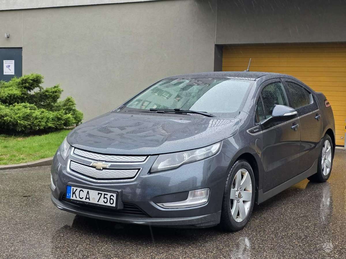 Chevrolet Volt - 2