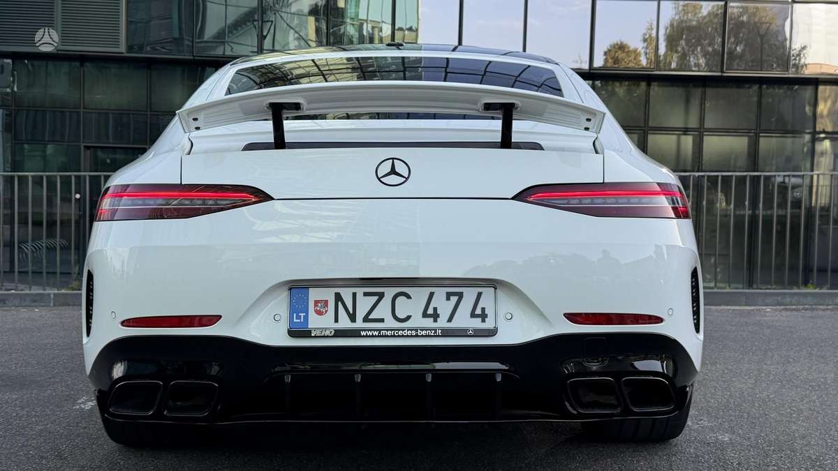 Mercedes-Benz AMG GT - 8