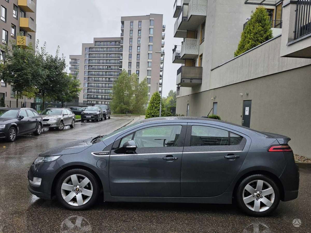 Chevrolet Volt - 4