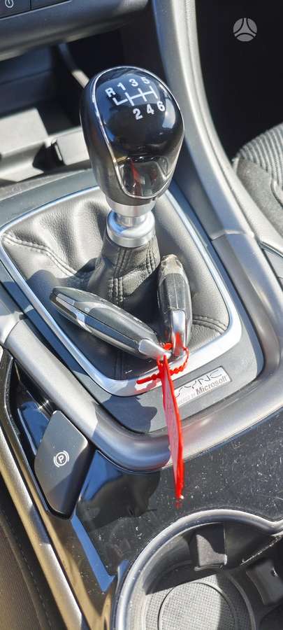 Ford Mondeo - 12