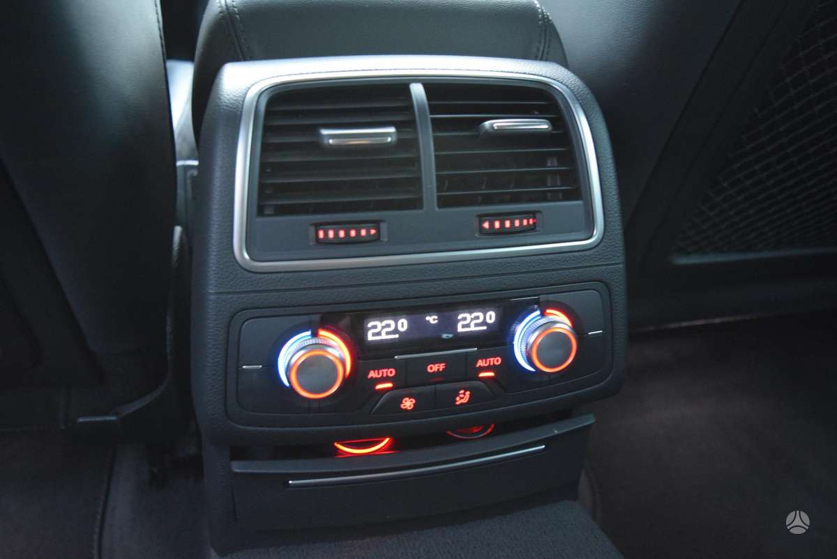 Audi A6 - 12