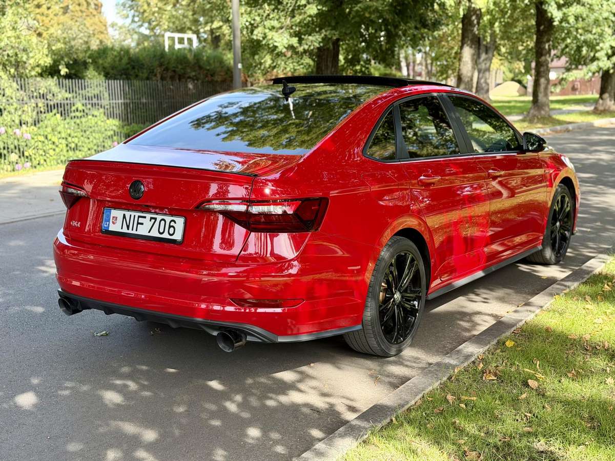 Volkswagen Jetta - 6