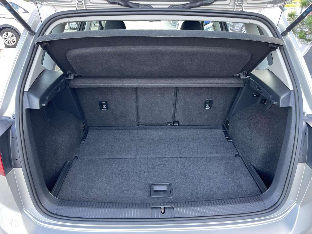 Volkswagen Golf Sportsvan - 8