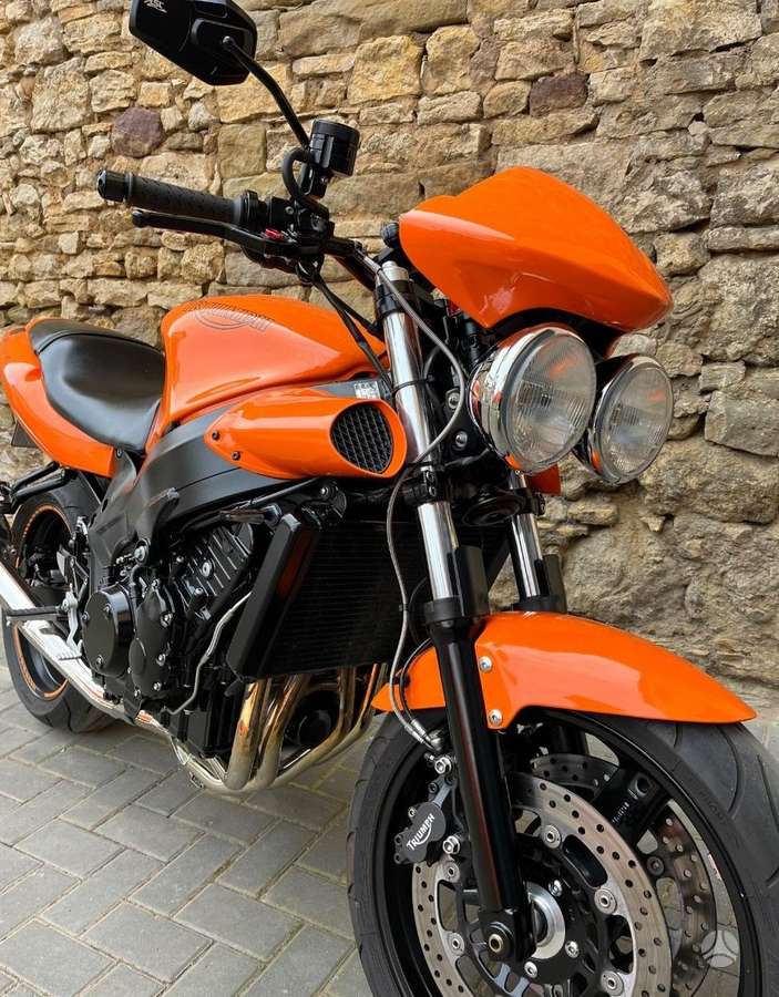 Triumph Speed Four 600cc, street / classic